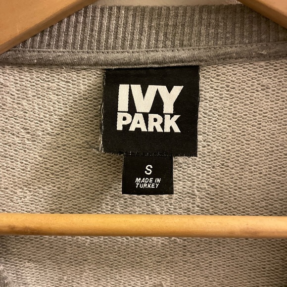 Ivy Park Logo Crew neck Grey in Small - Pre owned - Picture 2 of 2